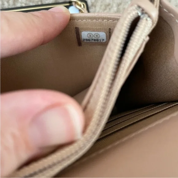 Chanel Quilted Crossbody Bag with Gold Chain - Picture 3 of 14